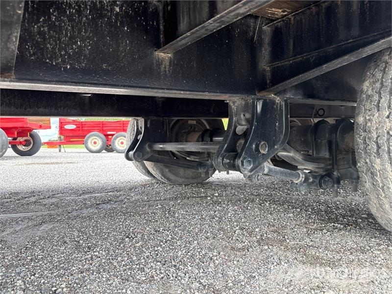 Pitts TA12 24 ft T/A Equipment Trailer مقطورات مركبات نقل