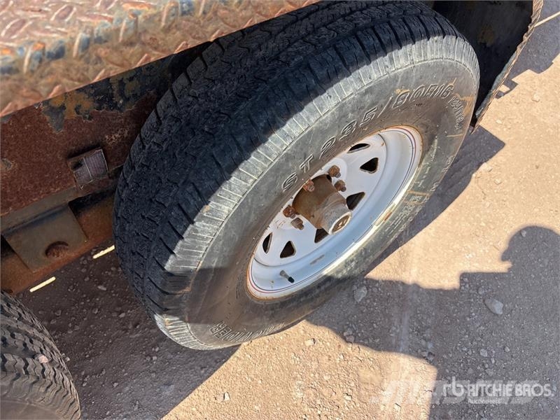 PJ 18 ft T/A Utility Trailer Citas piekabes