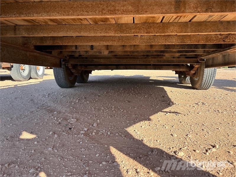 PJ 20 ft T/A Utility Trailer Citas piekabes