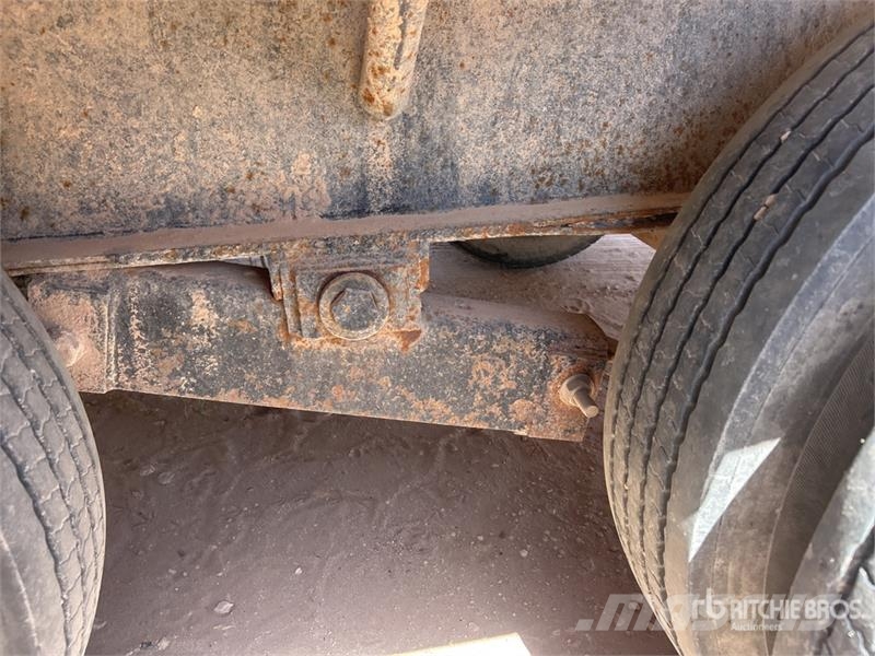 PJ 32 ft T/A Gooseneck Flatbed Trailer مقطوروات مسطحة/مفصلية الجوانب