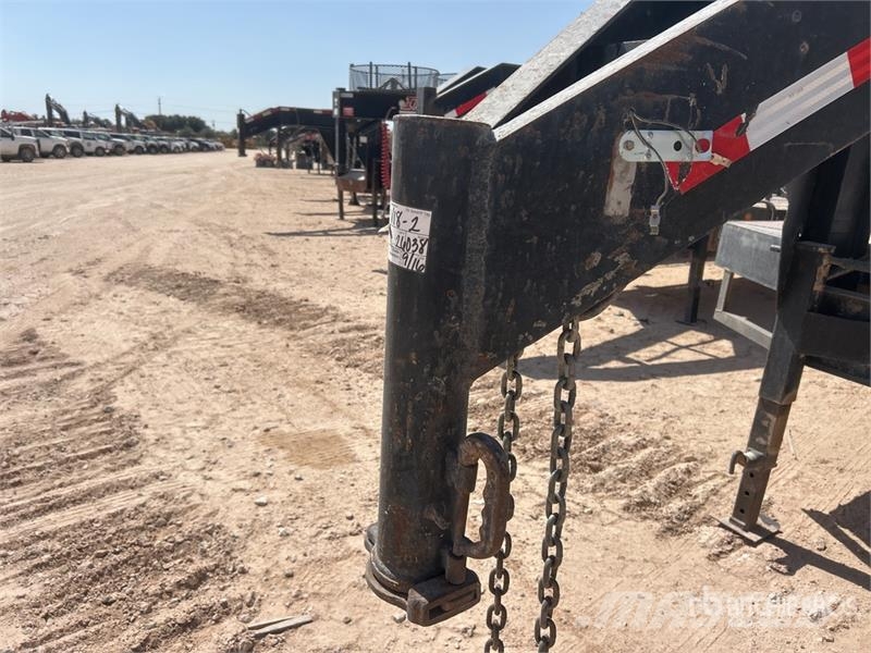PJ 32 ft T/A Gooseneck Flatbed Trailer مقطوروات مسطحة/مفصلية الجوانب