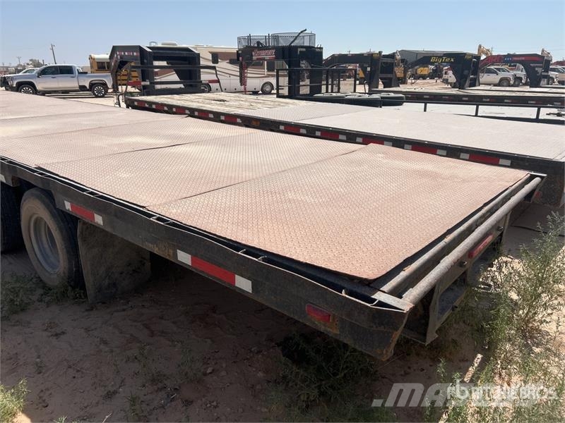 PJ 32 ft T/A Gooseneck Flatbed Trailer مقطوروات مسطحة/مفصلية الجوانب