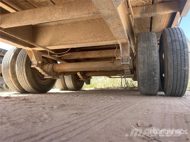 PJ 32 ft T/A Gooseneck Flatbed Trailer مقطوروات مسطحة/مفصلية الجوانب