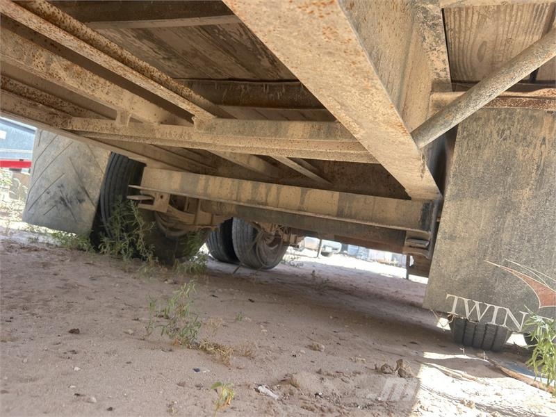 PJ 32 ft T/A Gooseneck Flatbed Trailer مقطوروات مسطحة/مفصلية الجوانب