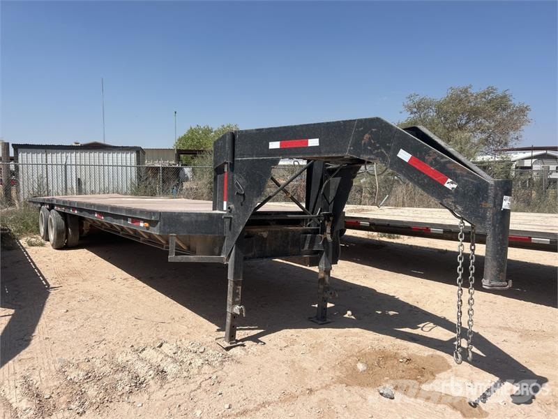 PJ 32 ft T/A Gooseneck Flatbed Trailer مقطوروات مسطحة/مفصلية الجوانب
