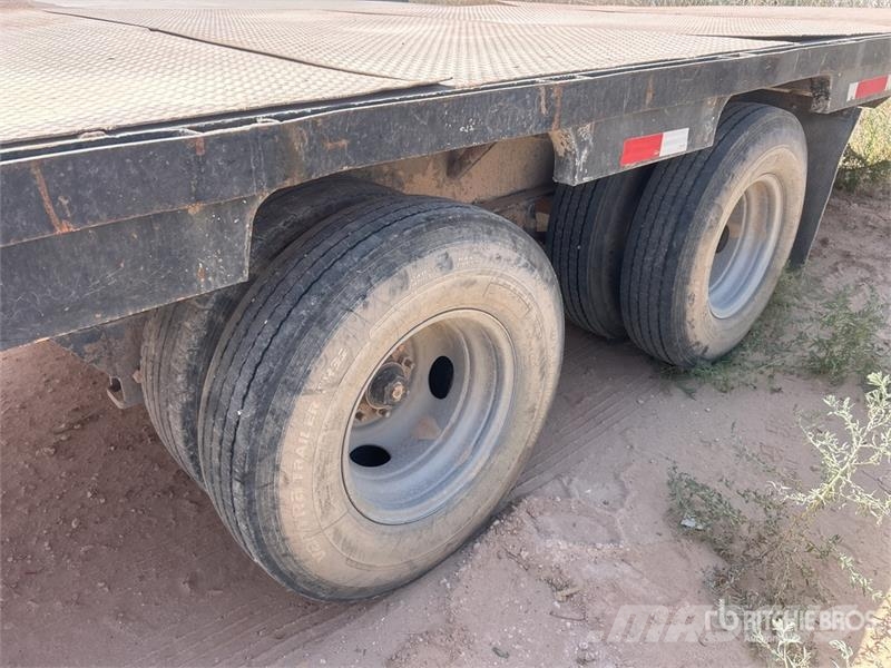 PJ 32 ft T/A Gooseneck Flatbed Trailer مقطوروات مسطحة/مفصلية الجوانب