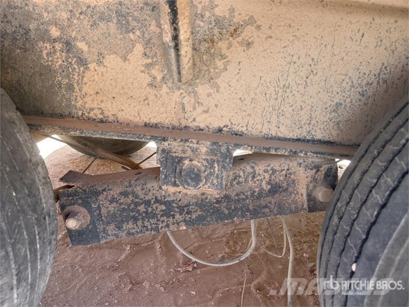 PJ 32 ft T/A Gooseneck Flatbed Trailer مقطوروات مسطحة/مفصلية الجوانب