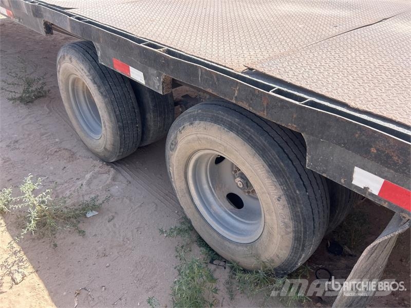 PJ 32 ft T/A Gooseneck Flatbed Trailer مقطوروات مسطحة/مفصلية الجوانب