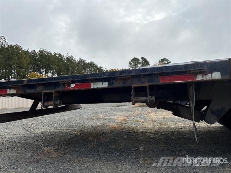 PJ 40 ft T/A Gooseneck Equipment Trailer Auto pārvadāšanas treileri