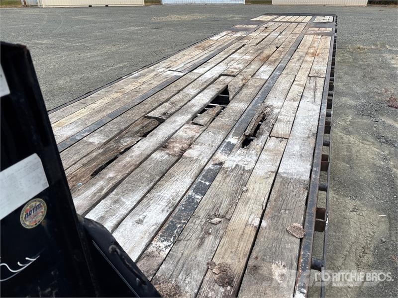 PJ 40 ft T/A Gooseneck Equipment Trailer Auto pārvadāšanas treileri