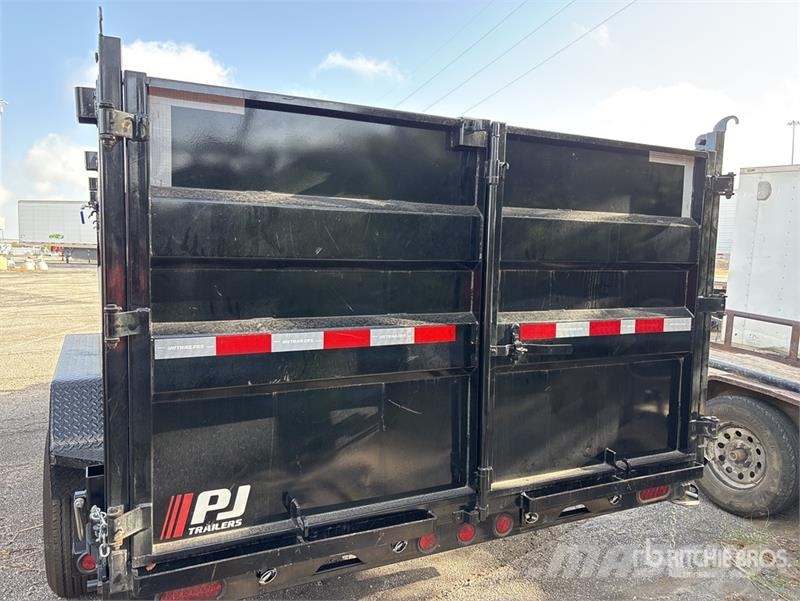 PJ Trailers Trailers 19 ft T/A Dump Utility Trailer Anhænger med tip
