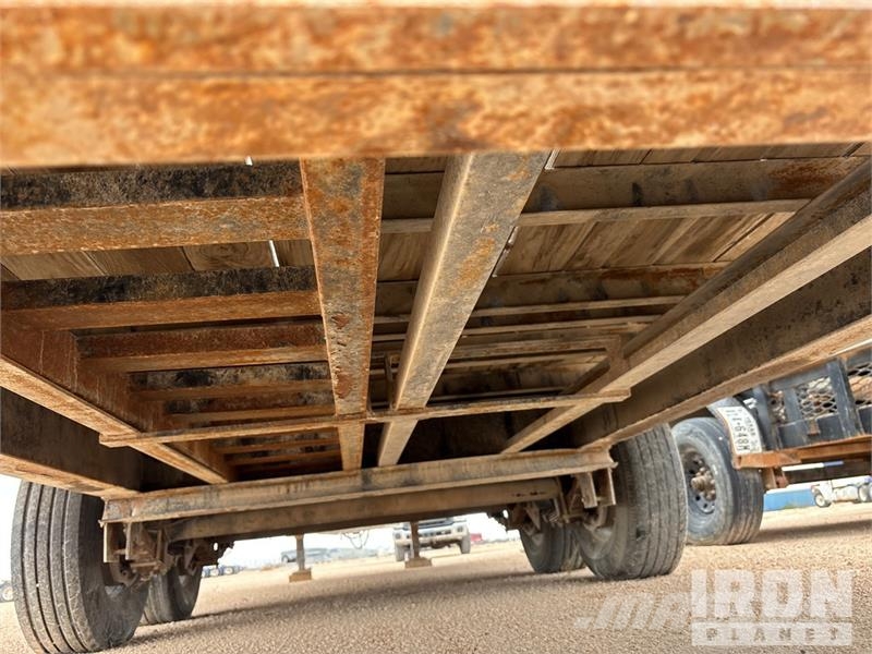 PJ Trailers Trailers 24 ft T/A 31 ft Equipment Traile Prikolice za prevoz vozil