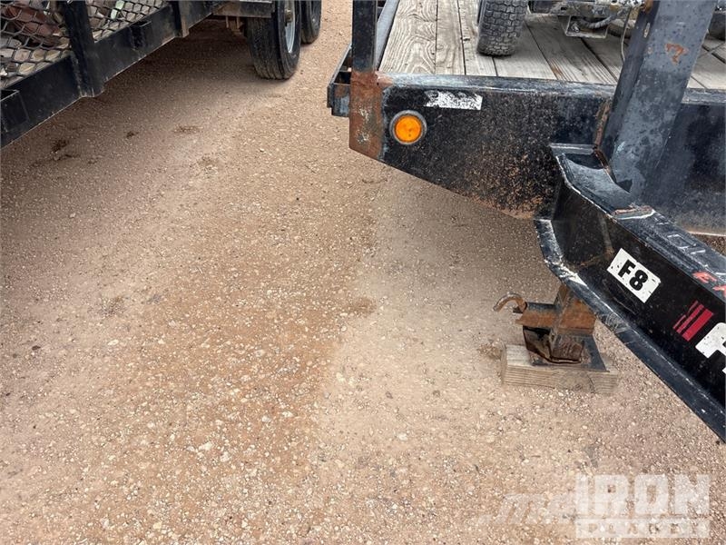 PJ Trailers Trailers 24 ft T/A 31 ft Equipment Traile Prikolice za prevoz vozil