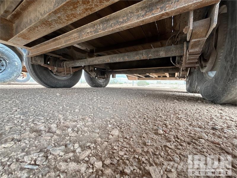 PJ Trailers Trailers 24 ft T/A 31 ft Equipment Traile Prikolice za prevoz vozil
