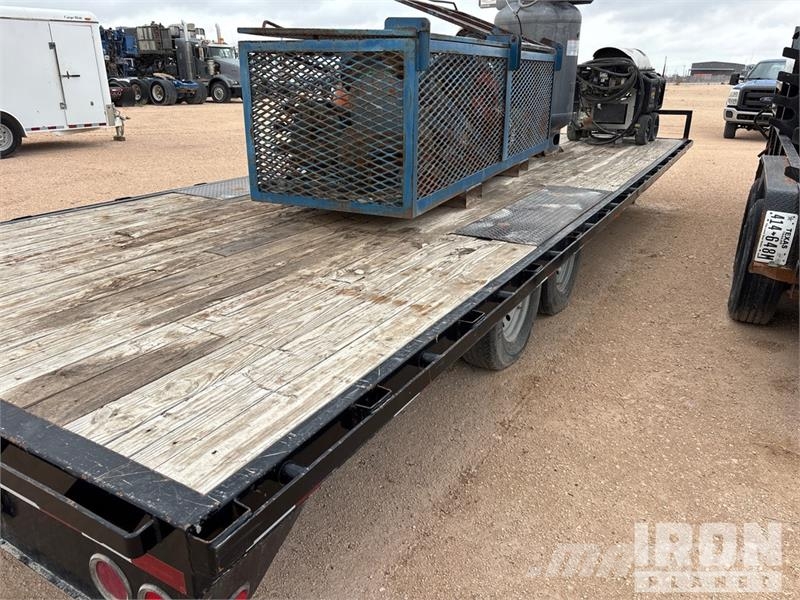 PJ Trailers Trailers 24 ft T/A 31 ft Equipment Traile Prikolice za prevoz vozil
