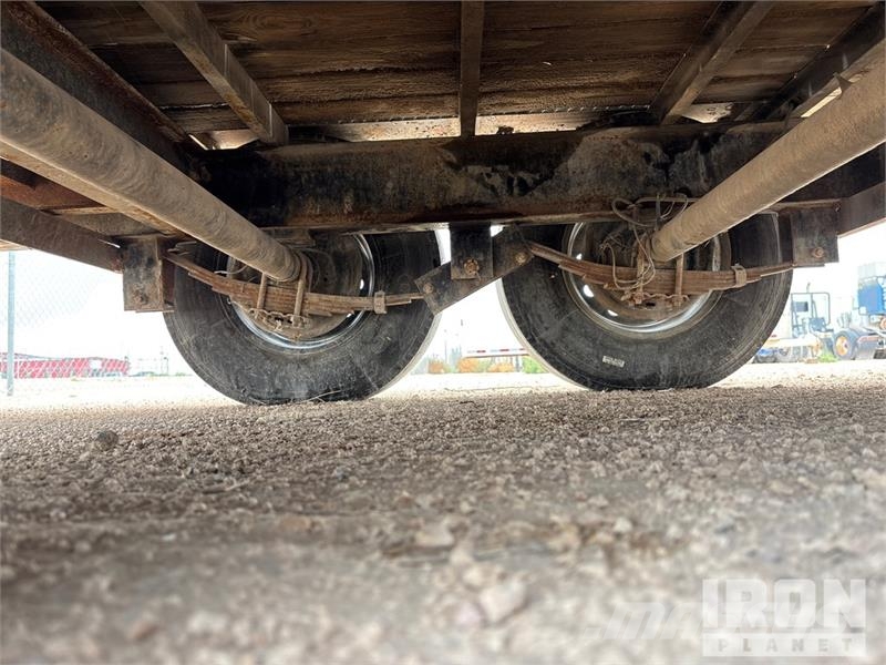 PJ Trailers Trailers 24 ft T/A 31 ft Equipment Traile Prikolice za prevoz vozil