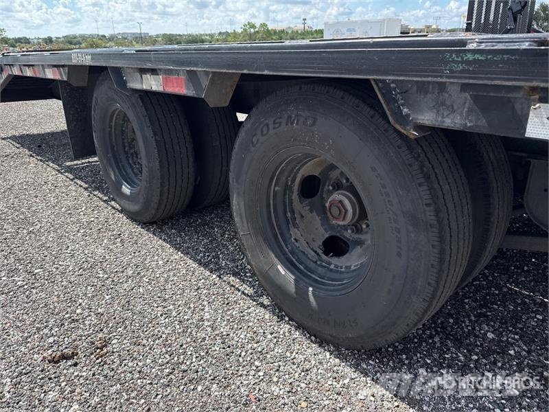 PJ Trailers Trailers LD401 40 ft T/A Gooseneck Equipm Autotransport-Anhänger