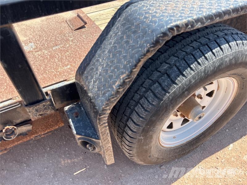 PJ U8202 20 ft T/A Utility Trailer Citas piekabes