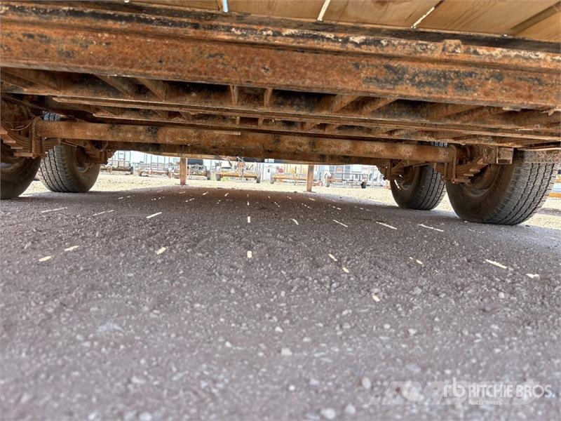 PJ U8202 20 ft T/A Utility Trailer Citas piekabes