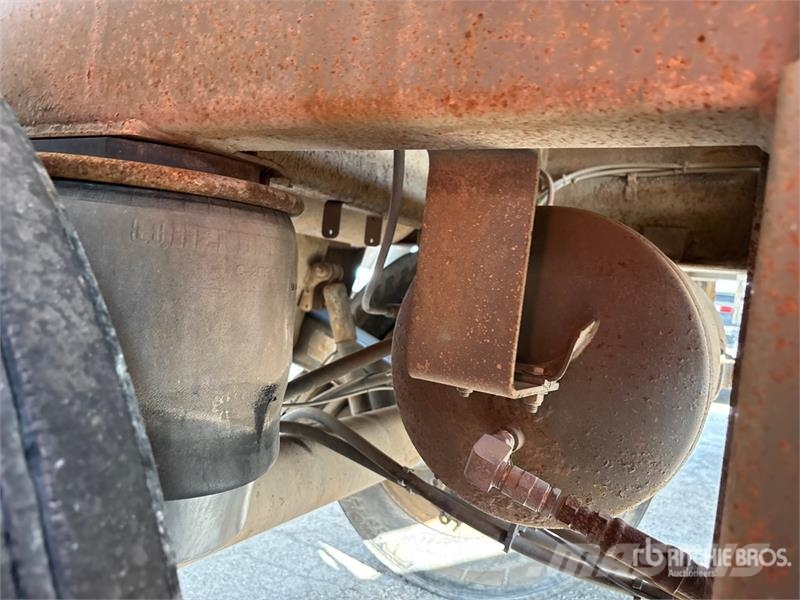 Polar 8400 gal T/A Tanker Trailer Prikolice cisterne