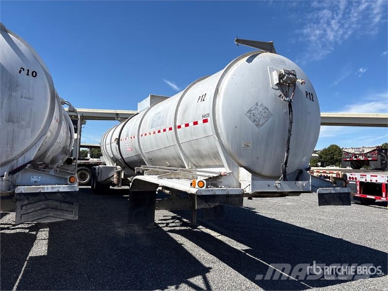 Polar 8400 gal T/A Tanker Trailer 탱커 트레일러