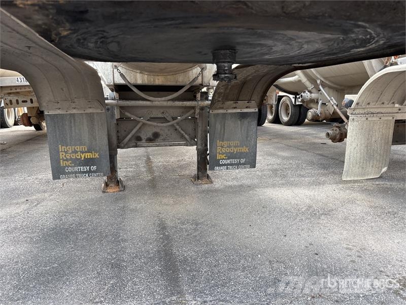 Polar 8400 gal T/A Tanker Trailer Reboques cisterna