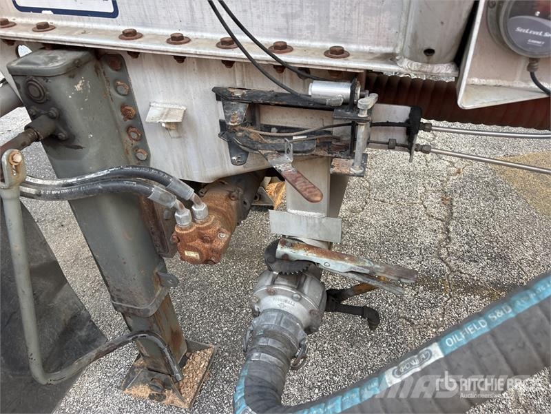 Polar 8400 gal T/A Tanker Trailer Reboques cisterna