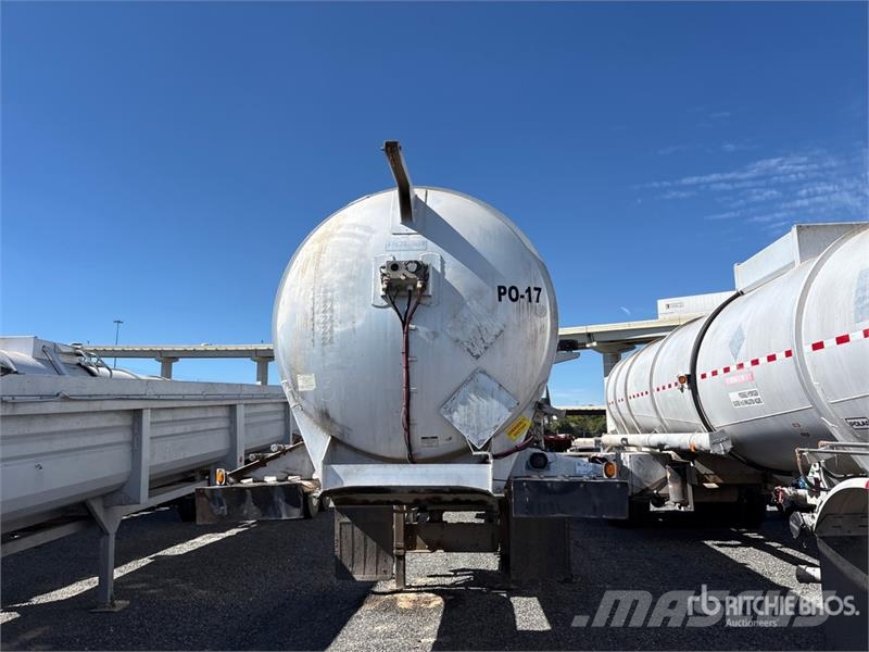 Polar 8400 gal T/A Tanker Trailer 탱커 트레일러