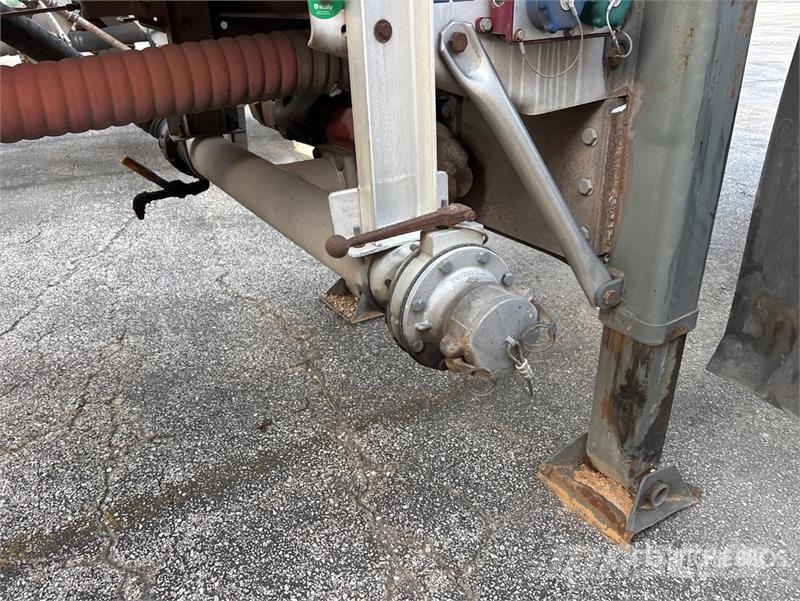 Polar 8400 gal T/A Tanker Trailer Reboques cisterna