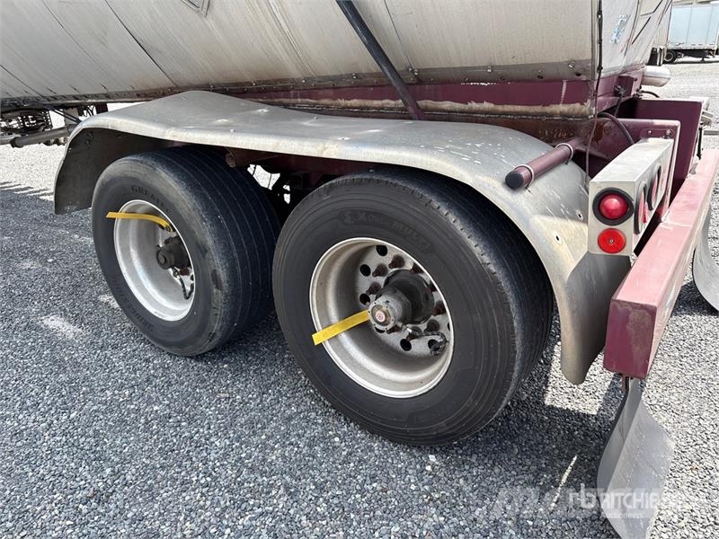 Polar ASTB6 Tanker trailers