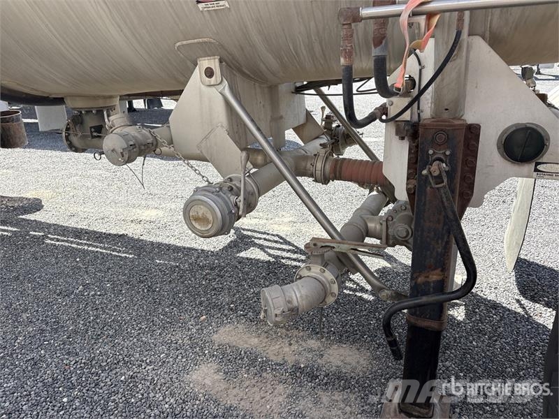 Polar MC407 8400 cft T/A Tanker Trailer Autocisternas