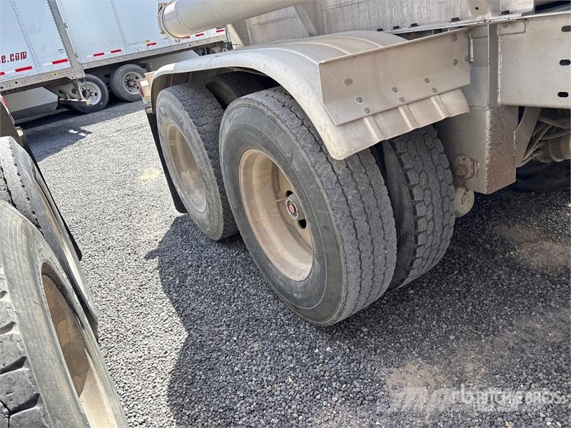 Polar MC407 8400 cft T/A Tanker Trailer Autocisternas