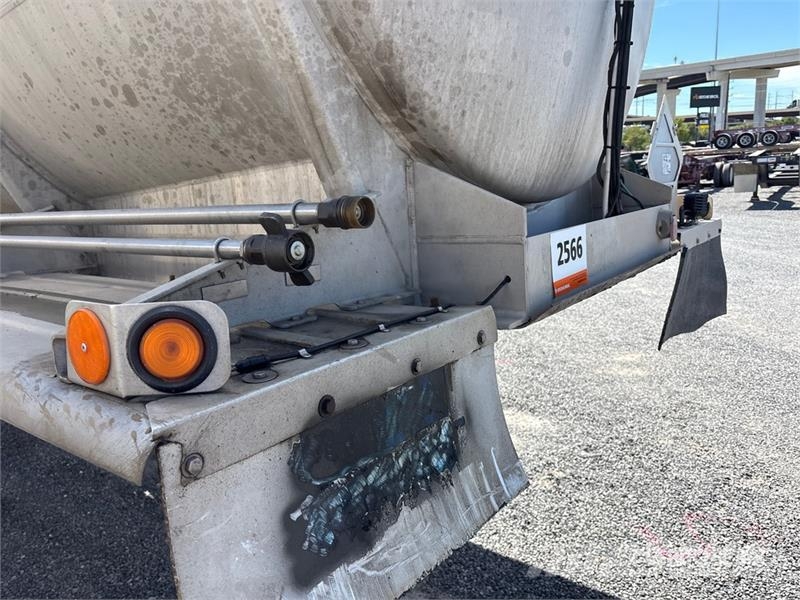 Polar MC407 8400 cft T/A Tanker Trailer Autocisternas