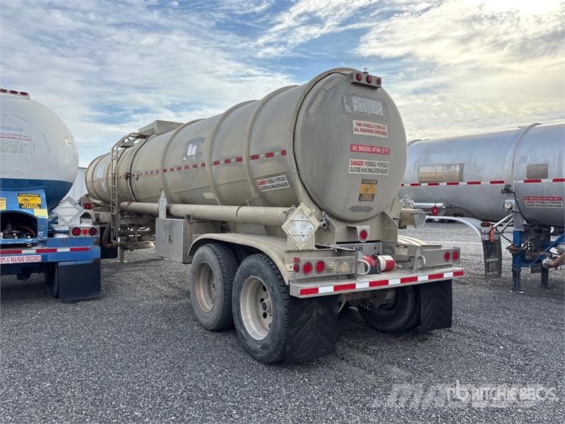 Polar MC407 8400 gal T/A Tanker Trailer مقطورات ذات صهاريج