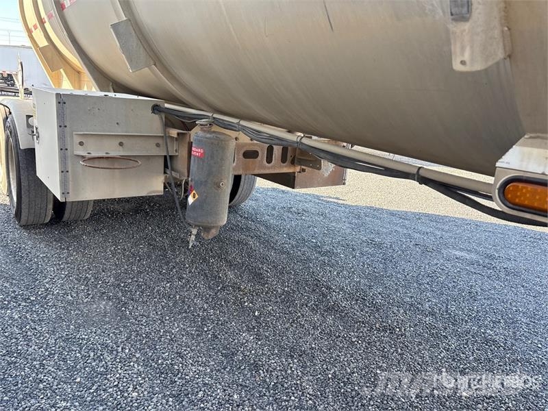 Polar MC407 8400 gal T/A Tanker Trailer Prikolice cisterne