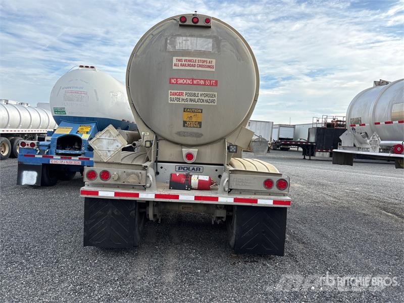 Polar MC407 8400 gal T/A Tanker Trailer مقطورات ذات صهاريج