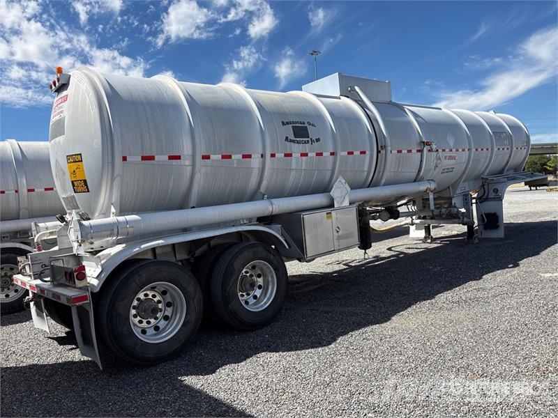 Polar MC407 8400 gal T/A Tanker Trailer Autocisternas