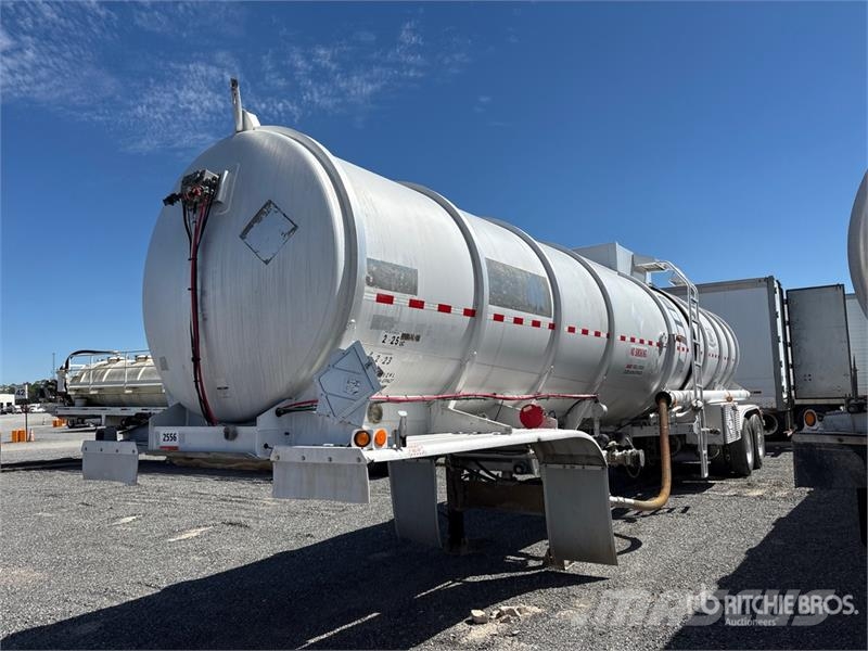 Polar MC407 8400 gal T/A Tanker Trailer Autocisternas