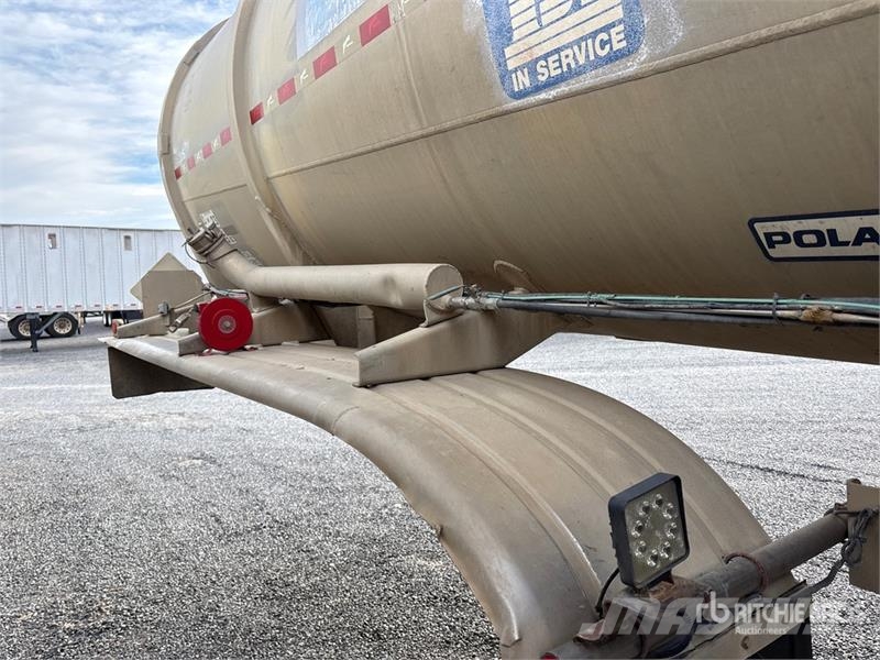 Polar MC407 8400 gal T/A Tanker Trailer مقطورات ذات صهاريج