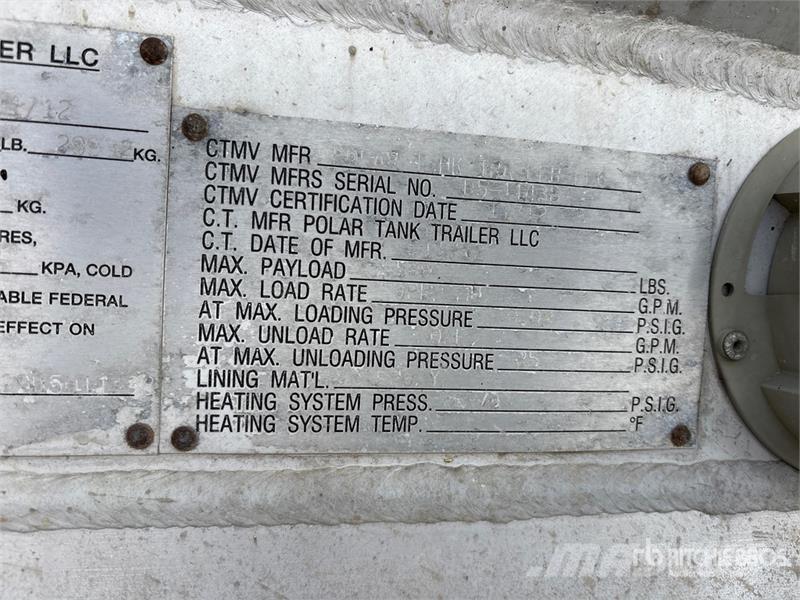 Polar MC407 9210 gal T/A Tanker Trailer Cisternové prívesy