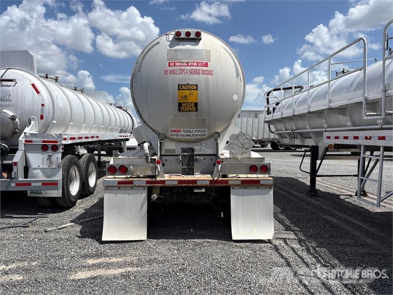 Polar MC407 9210 gal T/A Tanker Trailer Cisternové prívesy