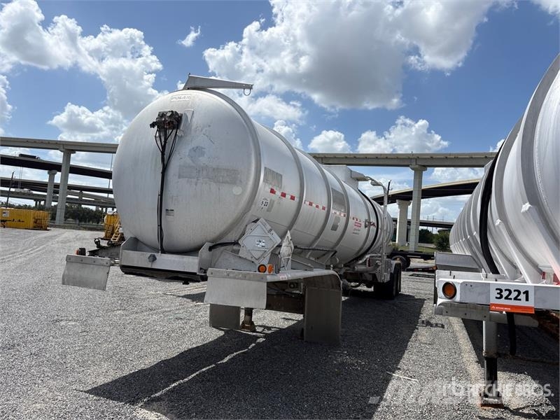 Polar MC407 9210 gal T/A Tanker Trailer Cisternové prívesy