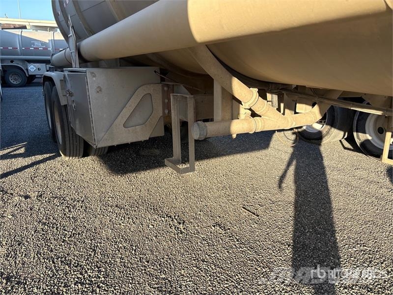 Polar MC407 9240 gal T/A Tanker Trailer Прицепы-цистерны