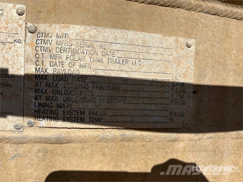 Polar MC407 9240 gal T/A Tanker Trailer Autocisternas
