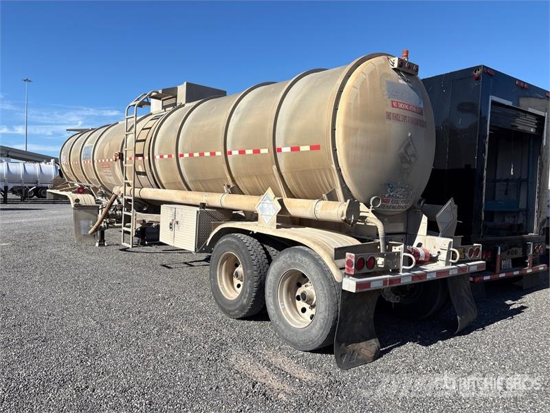 Polar MC407 9240 gal T/A Tanker Trailer Autocisternas