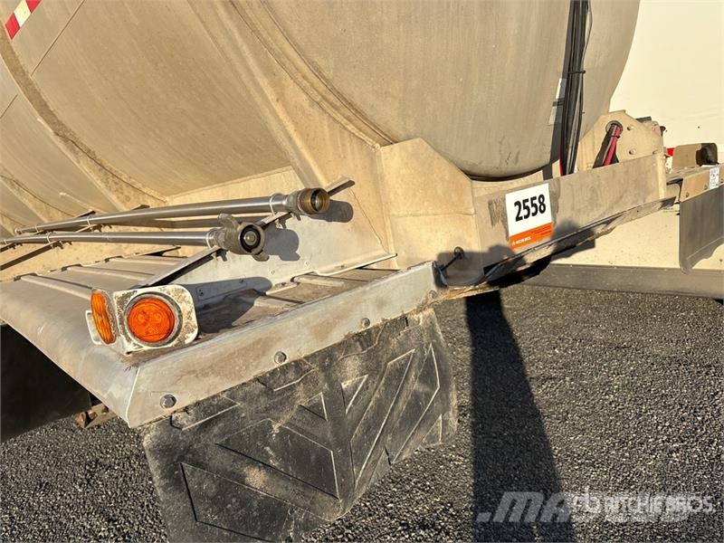 Polar MC407 9240 gal T/A Tanker Trailer Прицепы-цистерны