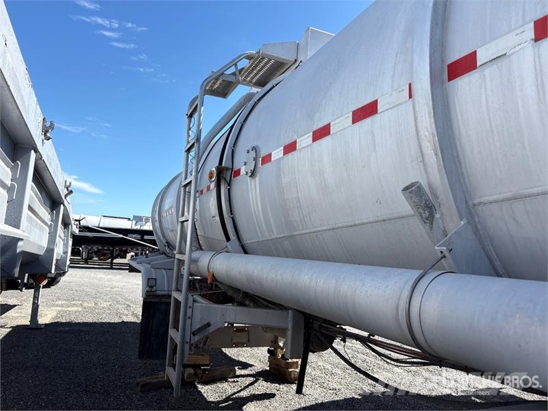 Polar Tank 8400 gal T/A Tanker Trailer 탱커 트레일러