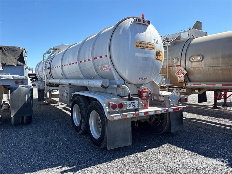 Polar Tank 8400 gal T/A Tanker Trailer 탱커 트레일러