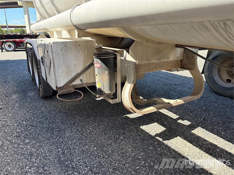 Polar Tank 8400 gal T/A Tanker Trailer 탱커 트레일러