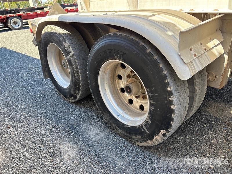 Polar Tank 8400 gal T/A Tanker Trailer 탱커 트레일러